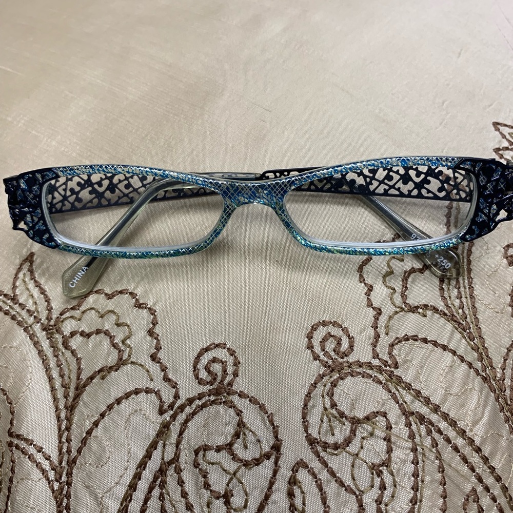 🧚🏼‍♂️Elegant Reader Glasses